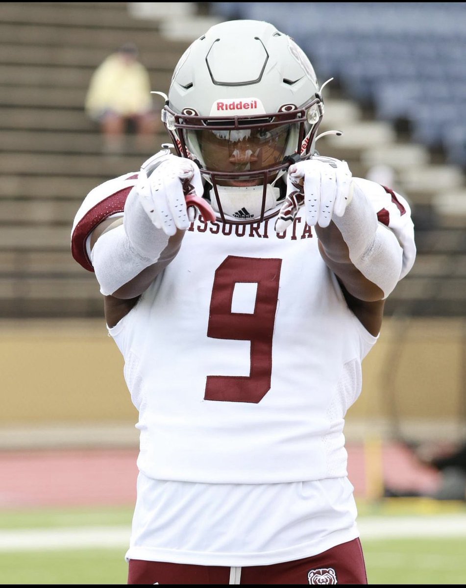 #AGTG Blessed to receive an offer Missouri State University 🐻<a href="/CoachElliott19/">Kevin Elliott</a> @MOStateFootball