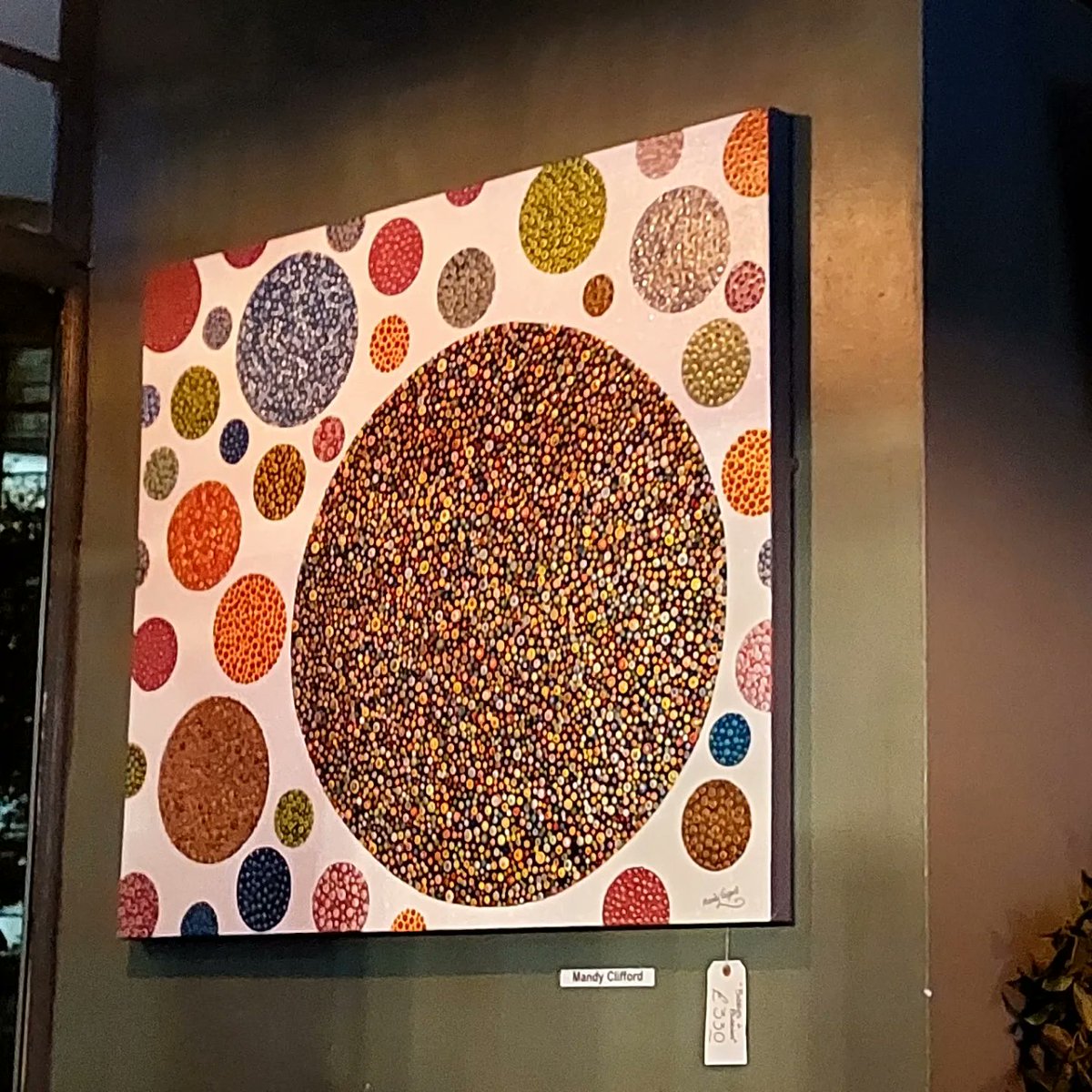Birmingham_BAZ's tweet photo. Everybody will recognise artist @MandyCl56972264 #spottyart #paintings her bright colourful abstracts will give your #homedeco such cheer thoughout the year see her work at @ObarBham &amp; @VaultGin  @westsidebid Art is Here #BhamBAZ art exhibition NOW ON @1truclaretnblu @brummiesnet https://t.co/h5PO0y032h