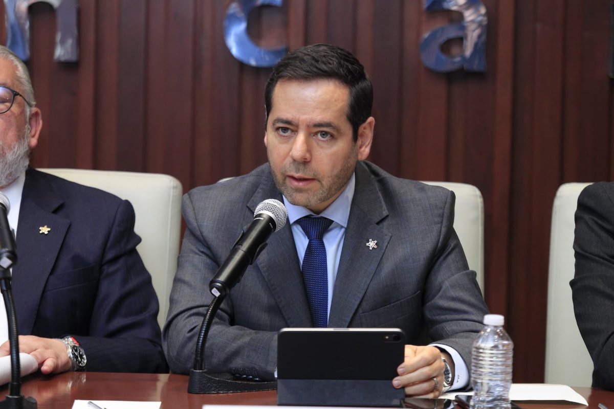CONCAMIN's tweet photo. En la sesión de Consejo Directivo se acordó que el actual secretario general, Alejandro Malagón, @AMalagonB, será propuesto como candidato único para ocupar la presidencia de la #CONCAMIN, en la próxima Asamblea General a llevarse a cabo en 2024. https://t.co/PtIX0crCiP