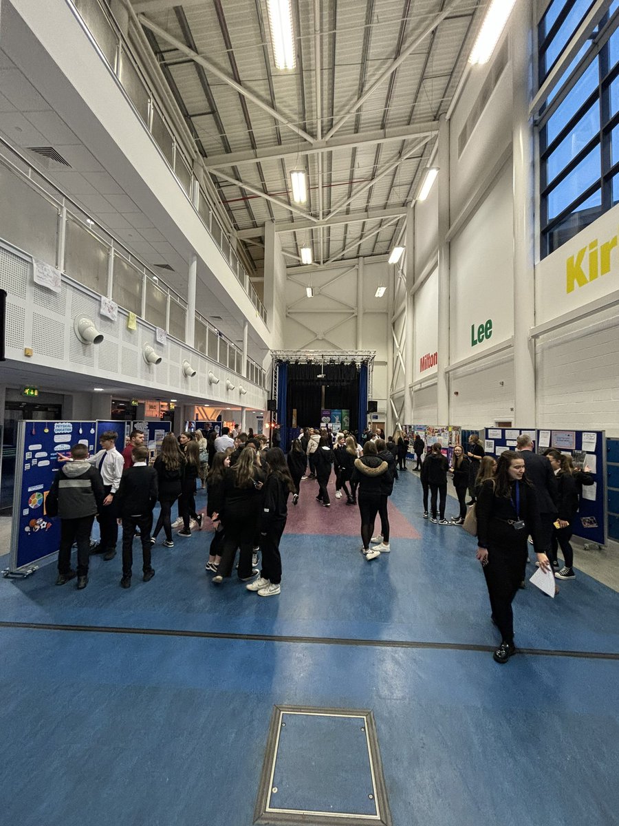 MrA_Sinclair's tweet image. Successful afternoon exploring #positivepathways @CarlukeHS with S2! ⭐️ #careers #curriculum #pathways #choices #learning @DYWCarlukeHS