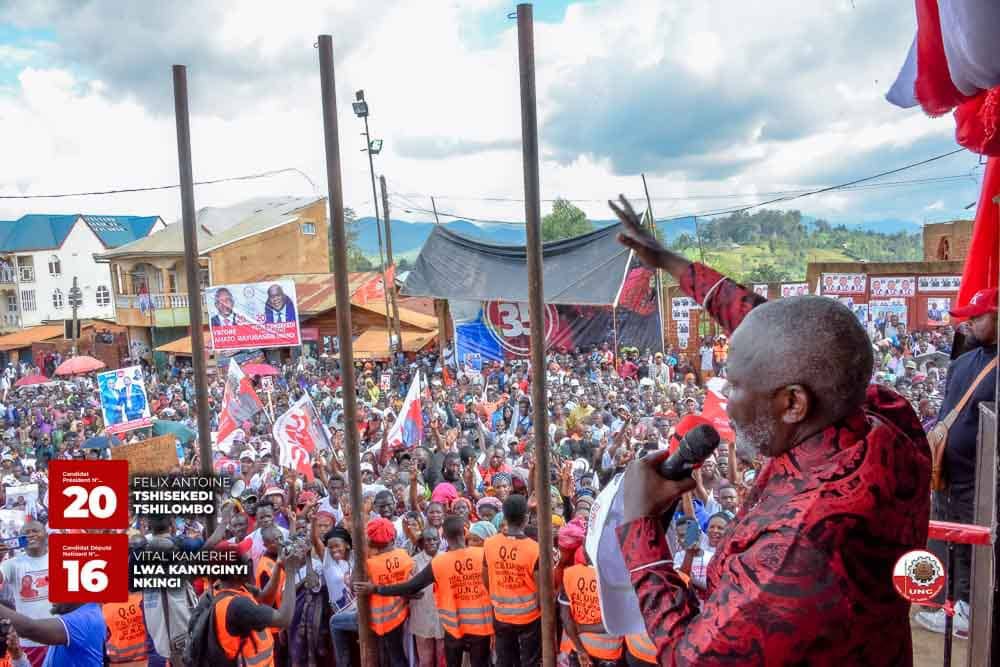 BobelabiR's tweet photo. Le Roi de l'Est ds ses Oeuvres!!!
En Prélude de l'Arrivée du Protecteur du Patrimoine National #FATSHI20 dans le Sud-Kivu, le #MWALIMU @VitalKamerhe1 #VK16 a Effectué une Visite Surprise dans le Walungu. https://t.co/GjED7OcZek