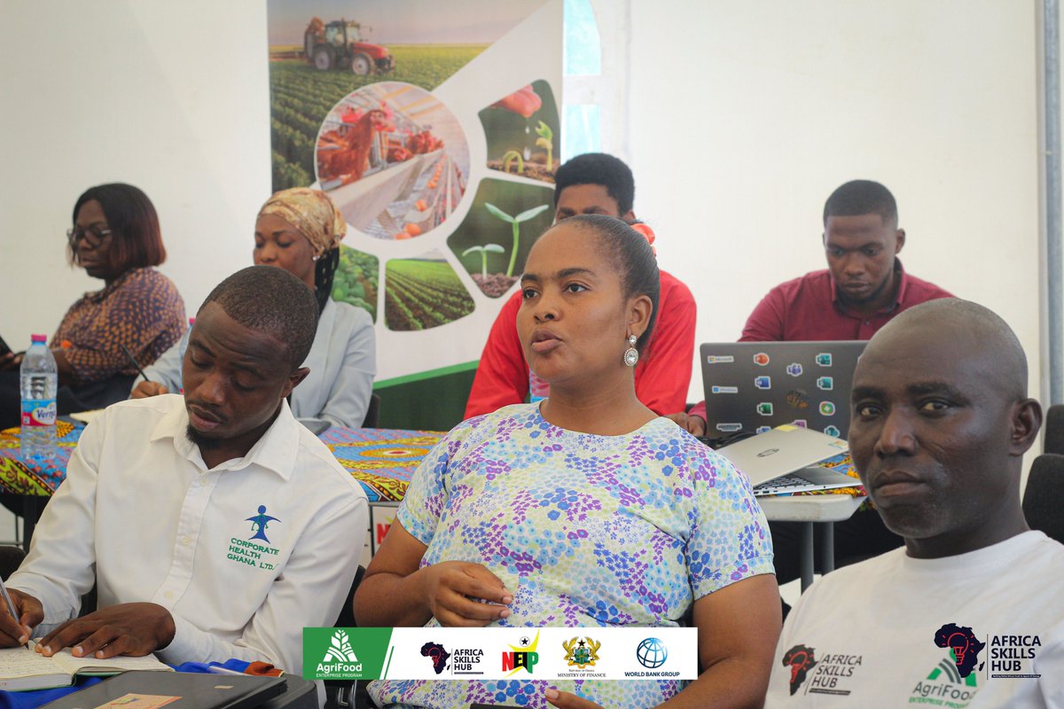 ASHAfrica_'s tweet photo. The #AgriFoodEnterpriseProgram's Digital Skills Clinic empowered beneficiaries with personalized training in Social Media, Content Creation, Website Design, and SEO Optimization. 
This boost in knowledge, skills, and confidence will propel their #agribusinesses to new heights. https://t.co/XMvky9azZ6