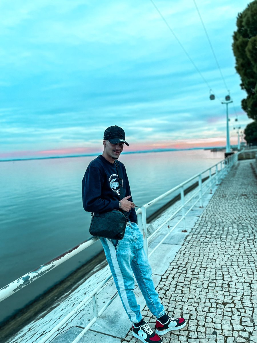 “É que eu so sei falar de grana, ela não me engana…”