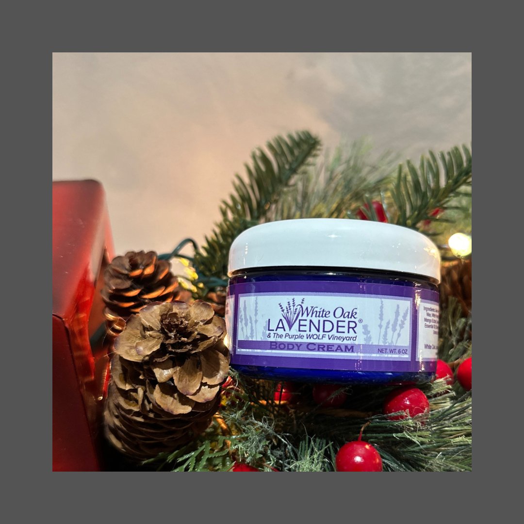 Cold weather, dry skin.  Use our Body Cream &amp; Cream for Feet! Made with lavender essential oil!

whiteoaklavender.com
 #bodycream #body #oil #skin #weather #feet #cream #dryskin