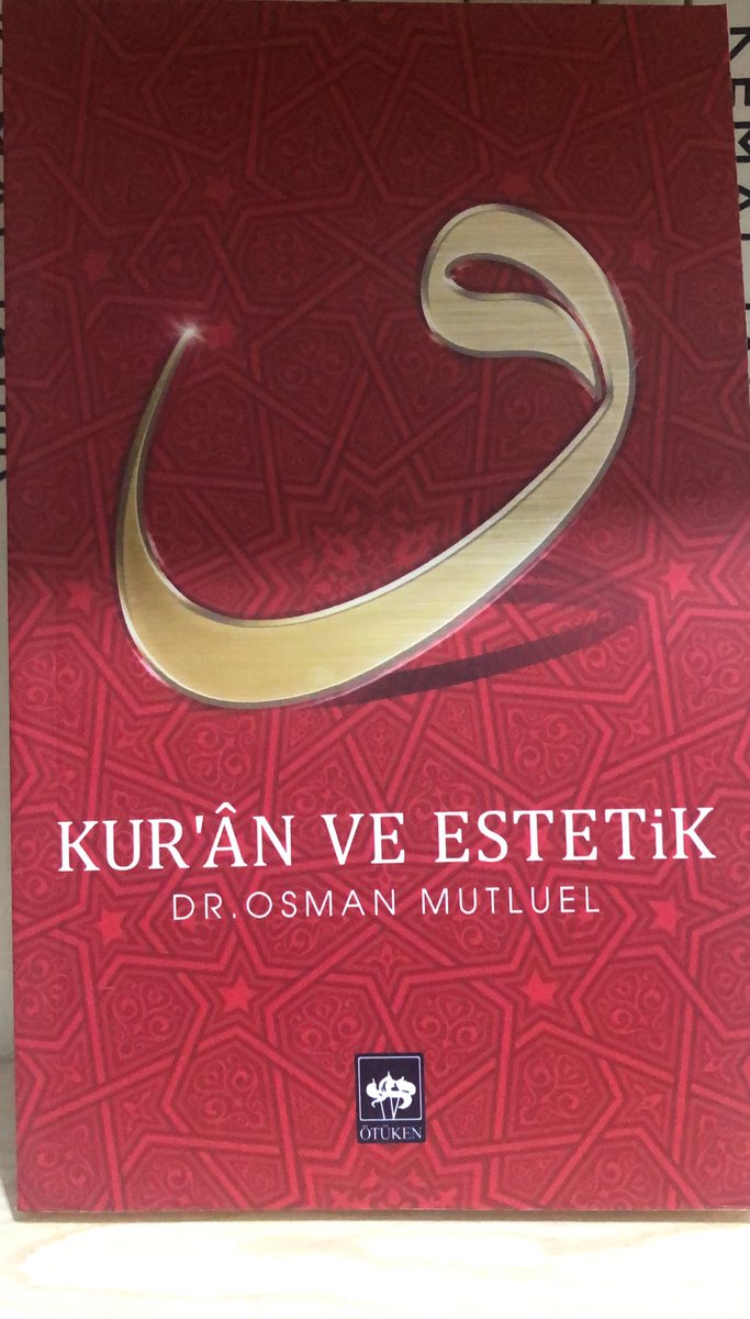 Estetik üzerine bir kitap yazıyorsun ama estetik üzerine bir kapak tasarlayıp, düşünüp koyamıyorsun akıl tutulması. !!!