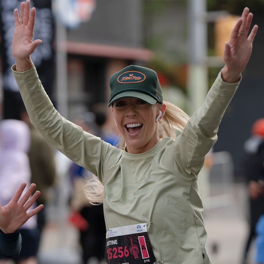 🎉🏆 Congratulations to our Age Category Winners! 🎊👟

Check out the full list of age category winners below. Let's give a big round of applause to these incredible athletes! 👏

torontowaterfrontmarathon.com/race-weekend/#…

#TOwaterfront42k #AgeCategoryWinners