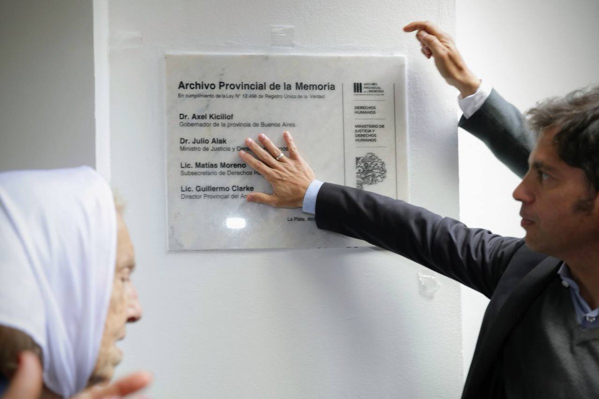 Kicillofok's tweet photo. Inauguramos el nuevo edificio del Archivo Provincial de la Memoria en La Plata, junto a nuestra querida Herenia Sánchez Viamonte, @Julio_Alak, @MatiasF_Moreno y @pietragallahora.
El lugar donde funcionó el Destacamento 101 de Inteligencia y se planificó el horror hoy es un espacio abierto al público gracias al trabajo de @DerHumanosPBA.
Construir una provincia con Memoria, Verdad y Justicia es la mejor forma de reivindicar y continuar la lucha de las Madres, las Abuelas y los 30 mil desaparecidos 🤍
