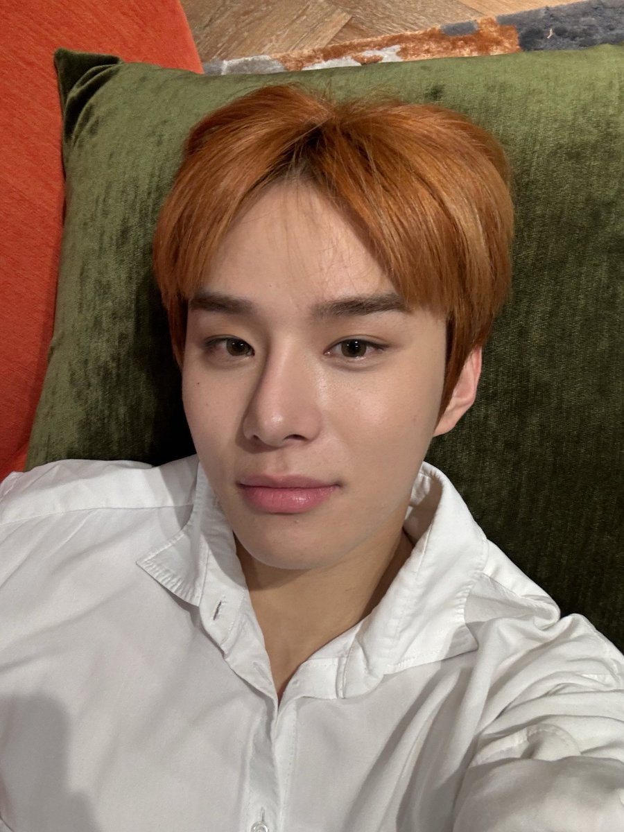 captainuwu's tweet photo. Jungwoo 💬

어머나 정우야... o<-< https://t.co/Oqg2NC5KGs
