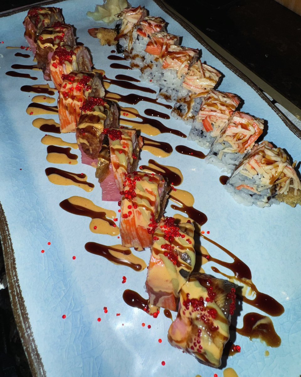 MrBerryLittle's tweet photo. SUSHI TIME , My lead tech is also a Sushi Chef by night and delivers outstanding sushi 🍣 and it’s absolutely amazing! #sushi #fyp #letseat #japanesesteakhouse #chinesefood #steakhouse #entrepeneur https://t.co/qMSiOikU9y