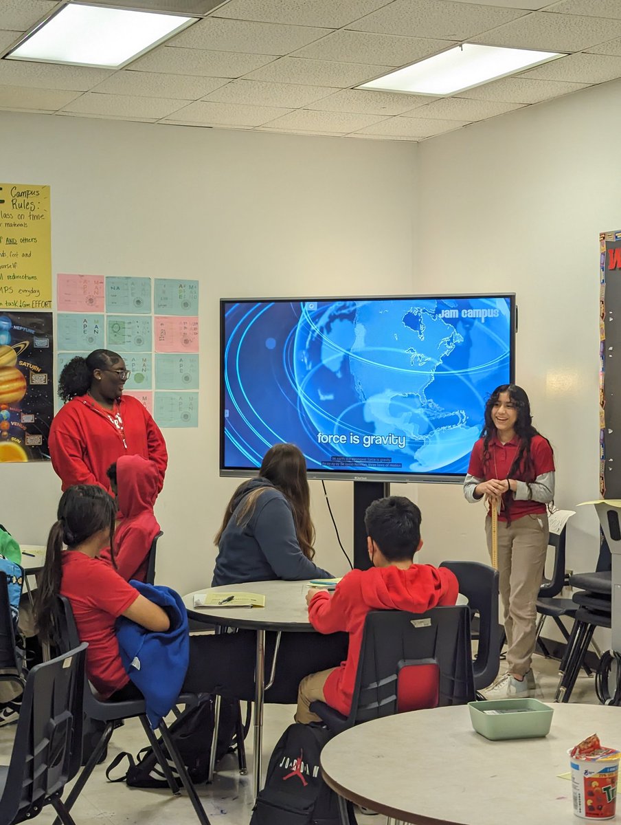tiec_teachSPED's tweet photo. @OlleMightyOwls karaoke-ing the 3 laws of motion in @alyssa_browning class 🎤👩🏽‍🎤👩🏿‍🎤🎶
@AliefScience https://t.co/BMvJD41zRm