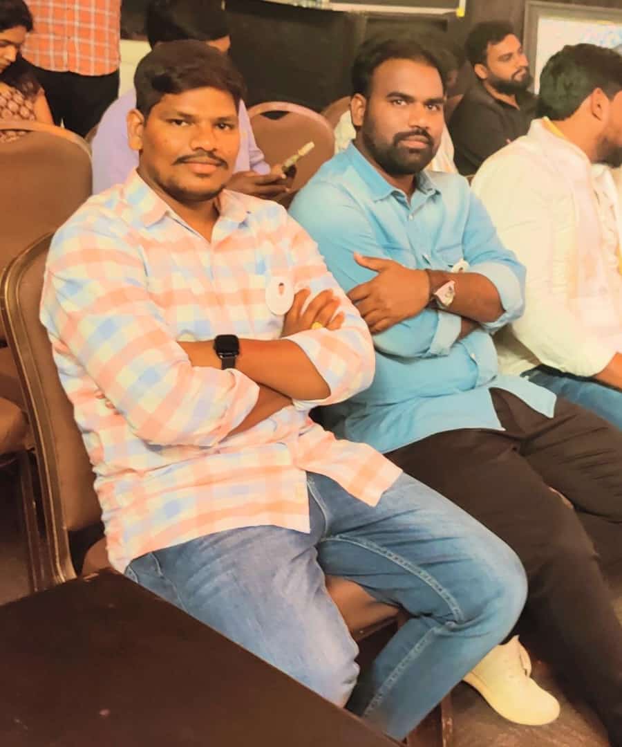 NarendarKondla's tweet photo. #BrothersBonding ♥️
@EetelaS Anna Forever!! https://t.co/QKYBMnejU3