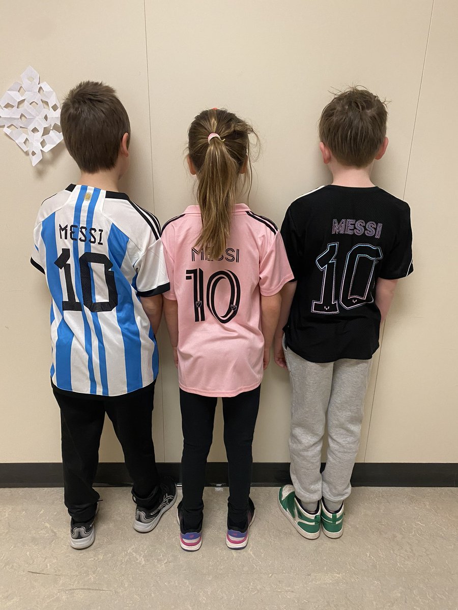 On a scale of one to 10, how big of a Messi  fan are you?
#itsworthit
