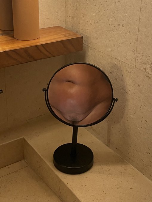 where would you touch me first? https://t.co/Yli7wuGvYL