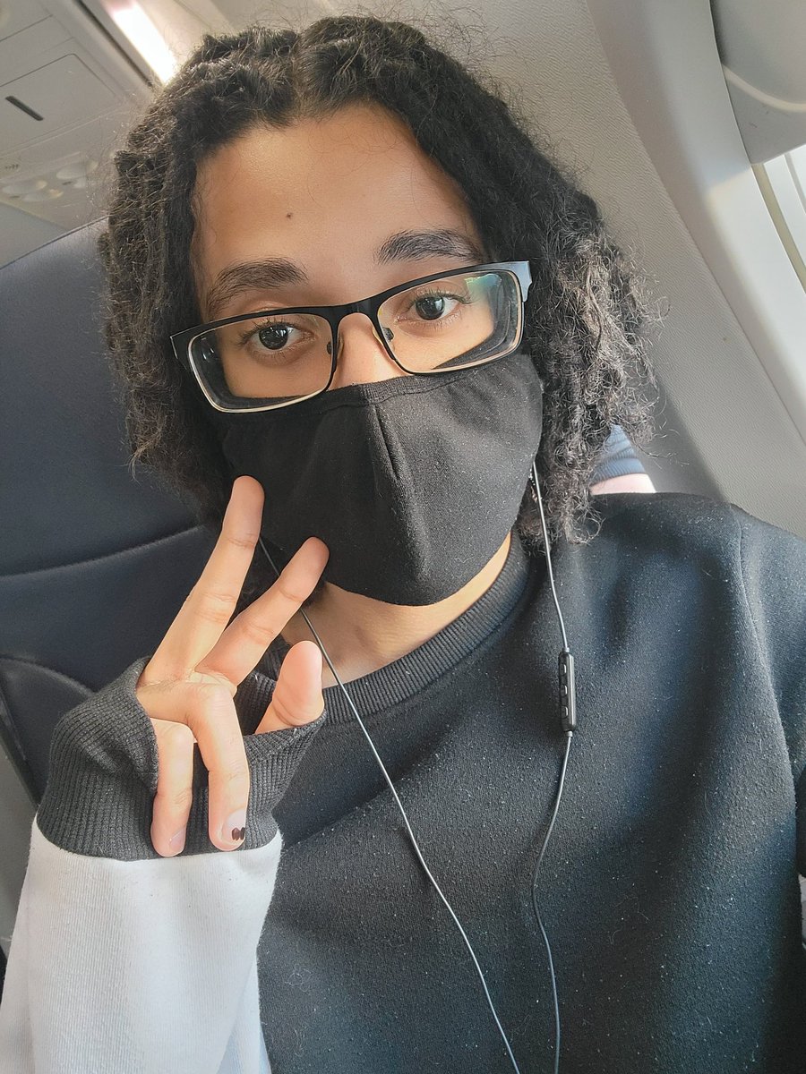 Just landed in Vegas for the TFT Open! Really excited for this event and to meet everyone ☺️