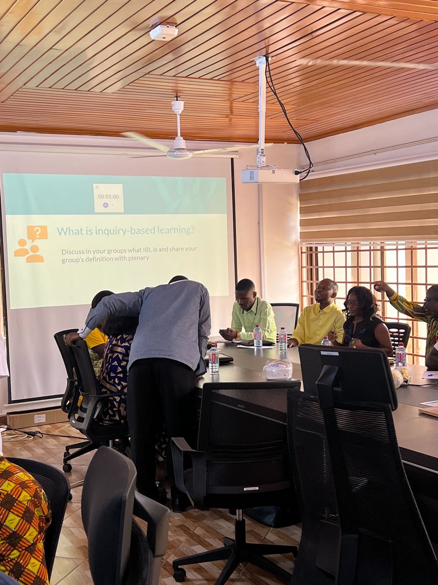 PEN_ed's tweet image. Today has been a fun day at PEN as we delved into the essentials of inquiry-based learning with teachers, engaging in discussions, group activities, and simulated mini-lessons. Check out some pictures from the session! 📚👩‍🏫

#InquiryBasedLearning #TeacherTraining #HandsOnLearning