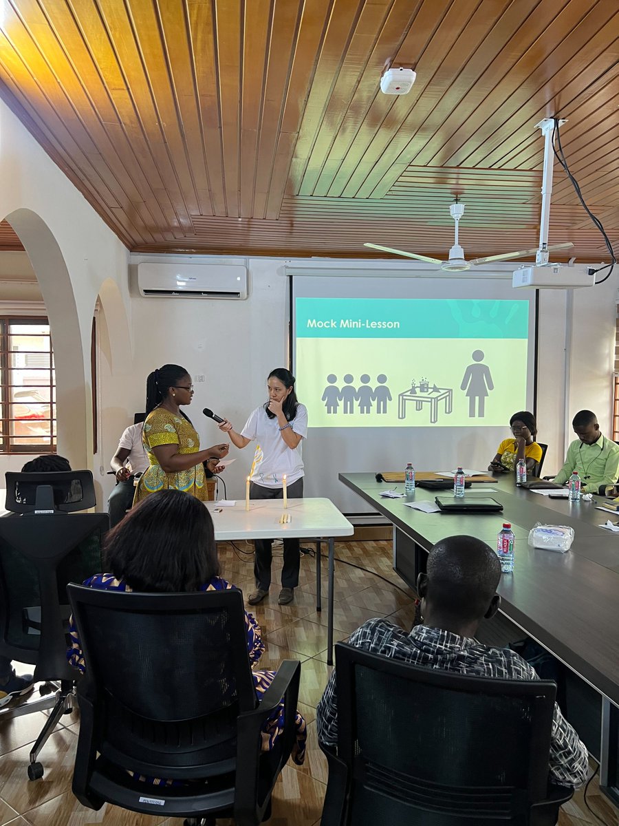 PEN_ed's tweet image. Today has been a fun day at PEN as we delved into the essentials of inquiry-based learning with teachers, engaging in discussions, group activities, and simulated mini-lessons. Check out some pictures from the session! 📚👩‍🏫

#InquiryBasedLearning #TeacherTraining #HandsOnLearning