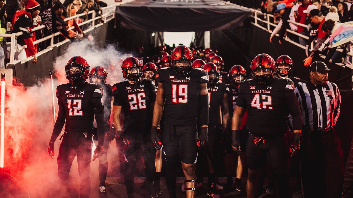 udokaezeani2's tweet photo. #AGTG Texas Tech University Offered ! @kwoodall33 https://t.co/r5Bf1w58ya