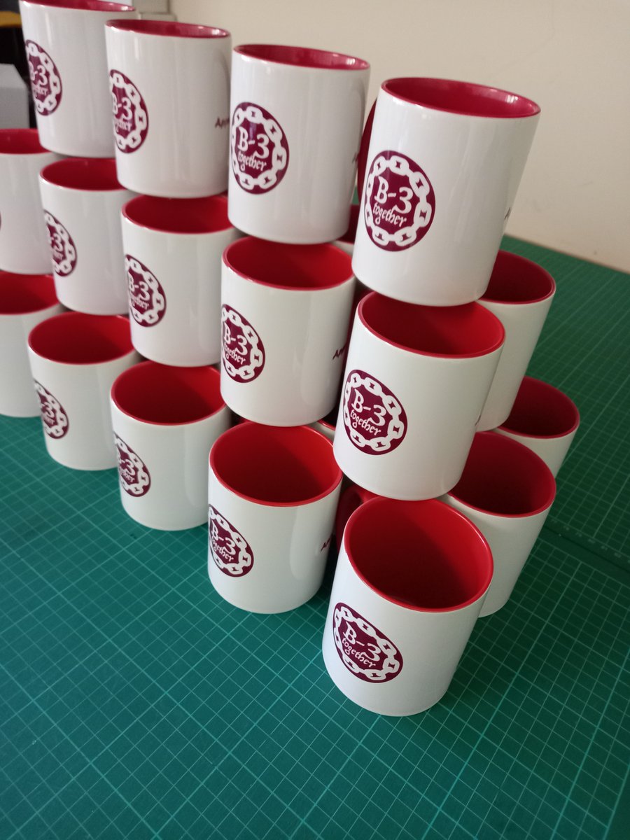 At ezprinters, we value individuality. Our custom mugs serve as a canvas for your creativity, capturing every detail, from family photos to company logos, for a uniquely personalized sipping experience.
ezprinters.co.uk/product/person…
#PersonalizedMugs #MugDesigns