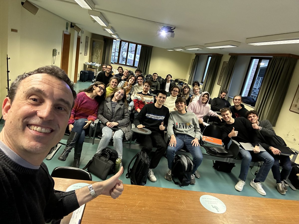 CavaliereGiu's tweet image. Last day of my #macroeconometrics class at @DSE_Unibo @unibo! 🥳

Had a lot of fun this year - thanks to my students. 

I wish them all a wonderful career (possibly in #econometrics 😆)

#econtwitter
