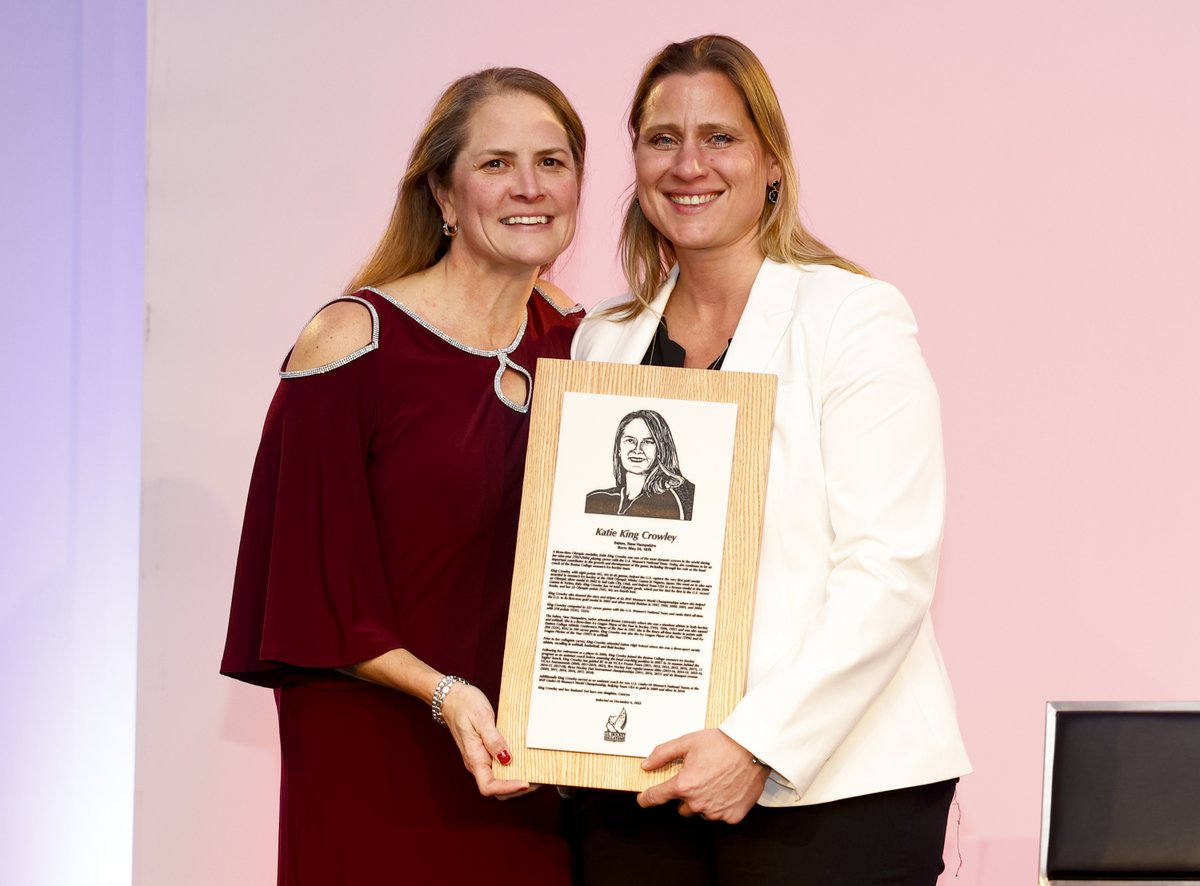 BC_WHockey's tweet photo. What an Incredible night!!

Congrats, Katie Crowley! It was an honor to celebrate with you last night!! https://t.co/7Nk6I3icj6