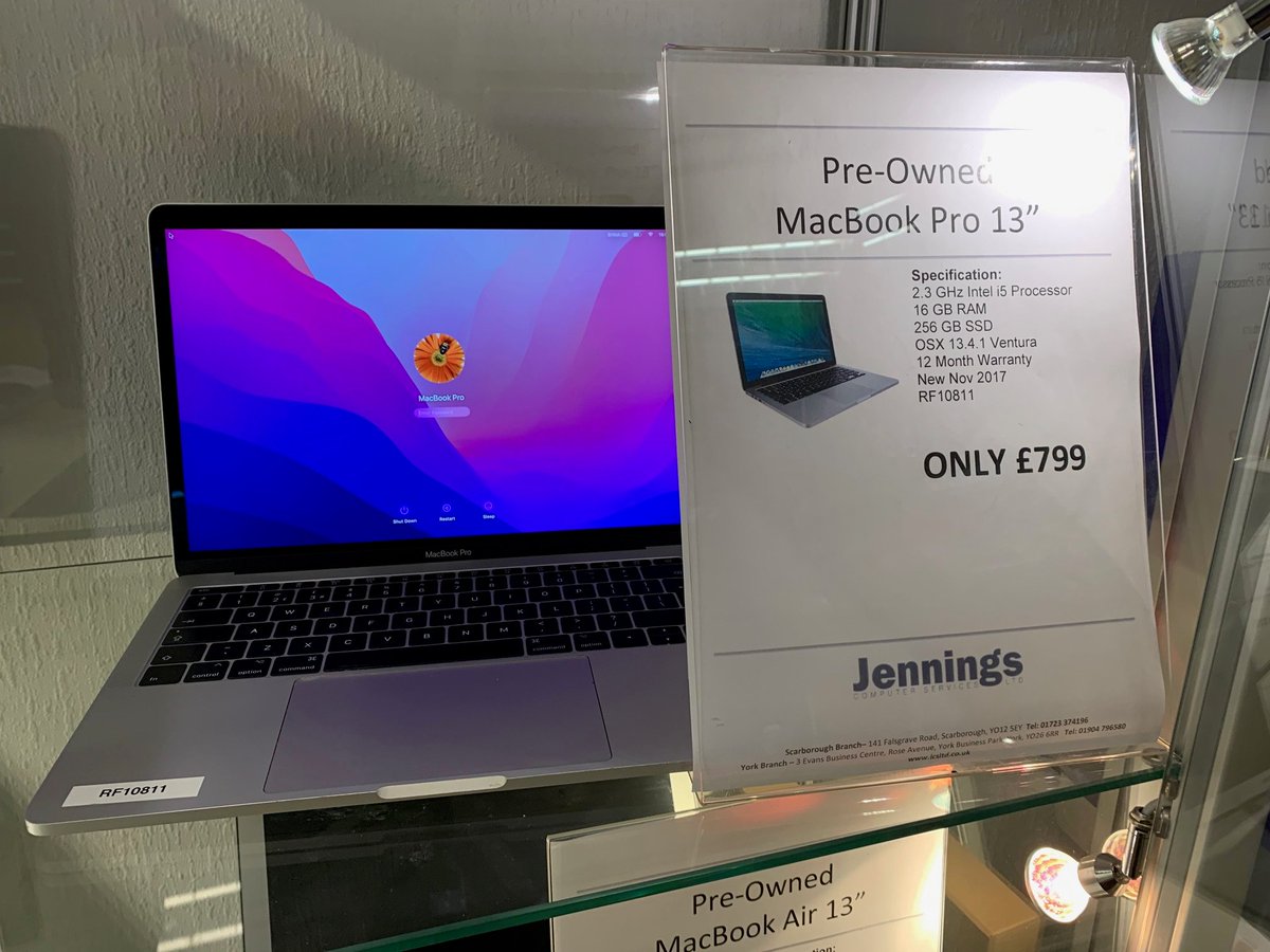 A small selection of our current stock of pre-owned #Apple MacBooks.