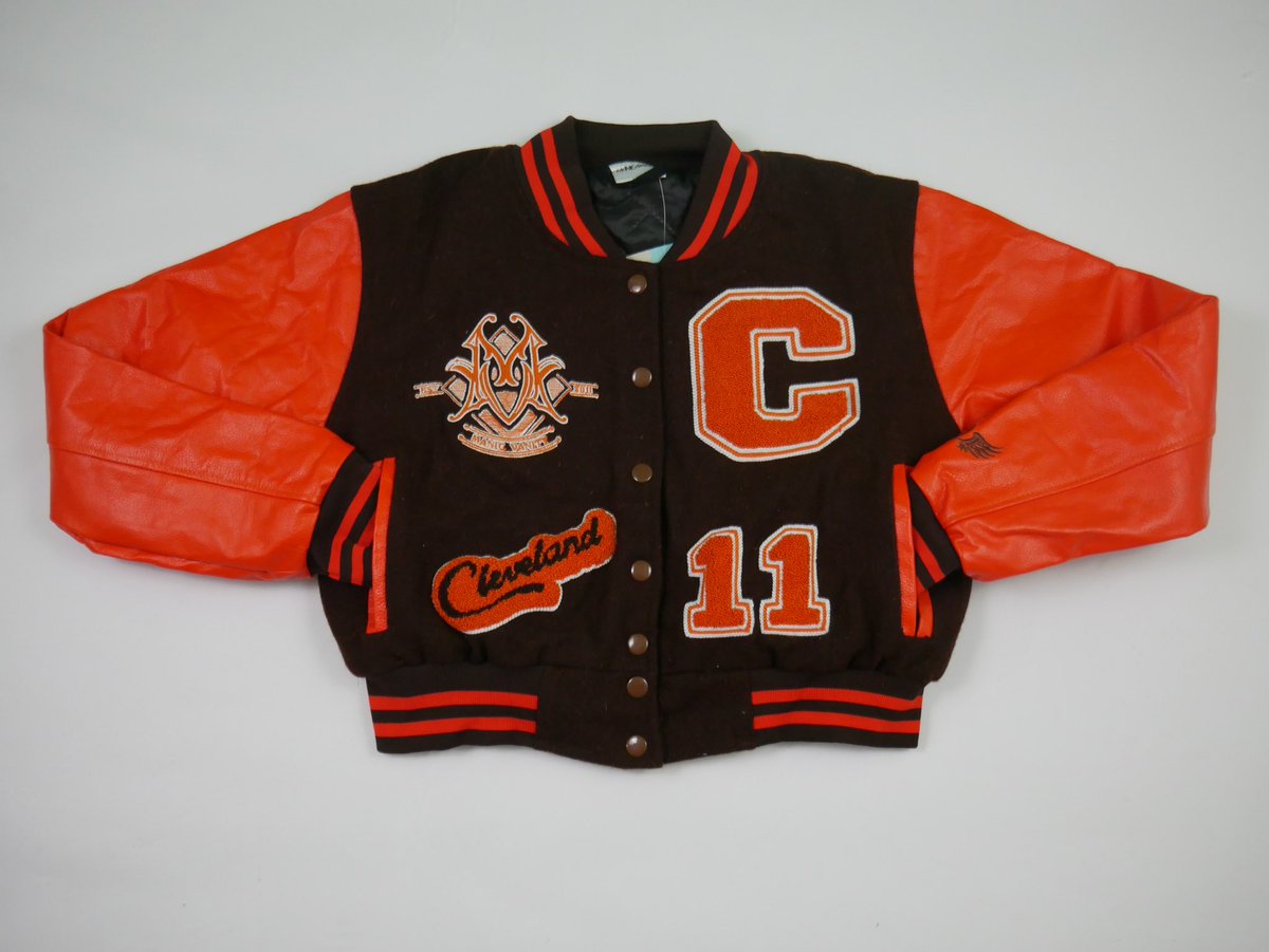 manicvanity_'s tweet photo. #ManicVanity “For the Love of The Land” “For The Dawgs” #LimitedEdition Varsity Jacket & Women’s Crop Varsity Jacket #LiveLifeFresh
Feel FREE to Like or Retweet so your #ClevelandBrowns fan can appreciate the Love We have for our City! #BIFC #ThisCle #DawgPound #TheLand https://t.co/xXE3Tg8yU3