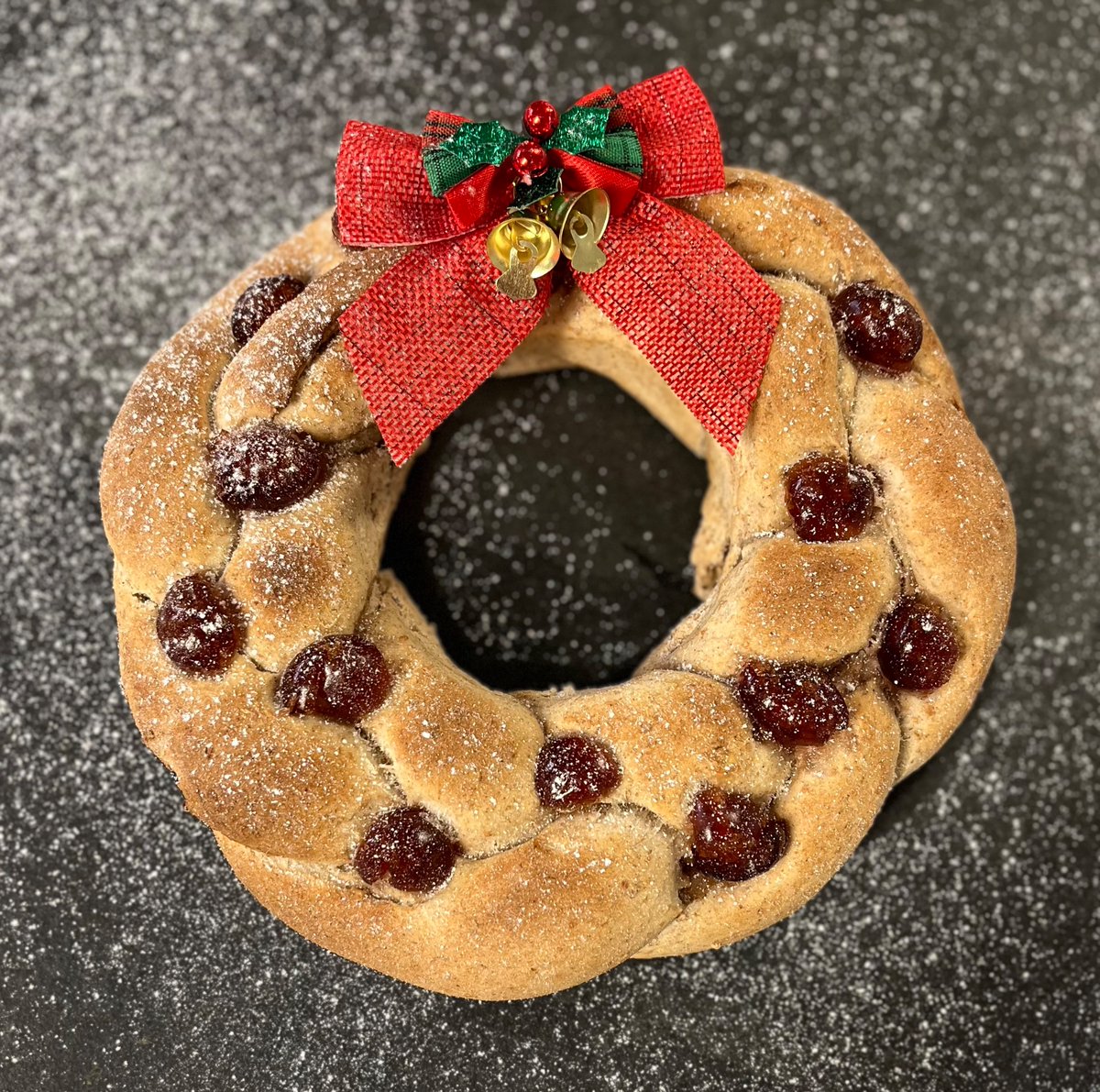 Beautiful festive baking with year 11 today. Very creative! #proudteacher 🥰<a href="/ColneValleyHigh/">ColneValleyHigh</a> <a href="/cvhsDt/">D&T</a>