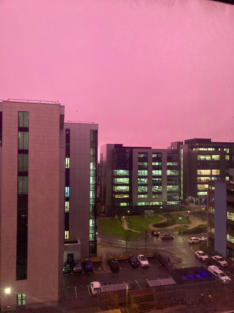 pink skies at night, shepherd’s delight here in #cardiff
