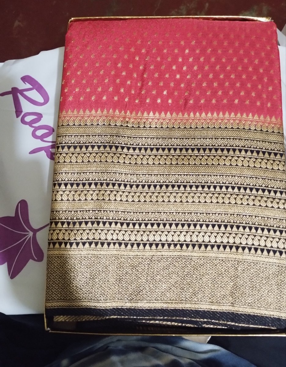 First salary: Saree for M❤️M
#firstsalary #Gratitude