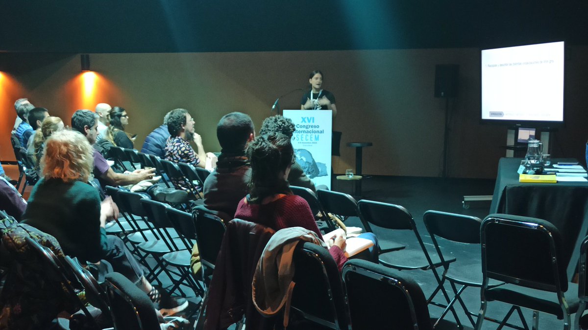 ProjecteLiro's tweet image. Ara és el torn de la @carme_galan #ProjecteLiro🐭 que explica el treball sobre la diversitat de vocalitzacions en el liró gris #Glisglis a la sessió de tarda d&apos;avui al #XVIcongresoSECEM
Bravo!!👋
 @SECEM_ @CAMADOCA_ADEFFA @xarxadeparcs @xarxadeparcs @mcngranollers @ZooBarcelona