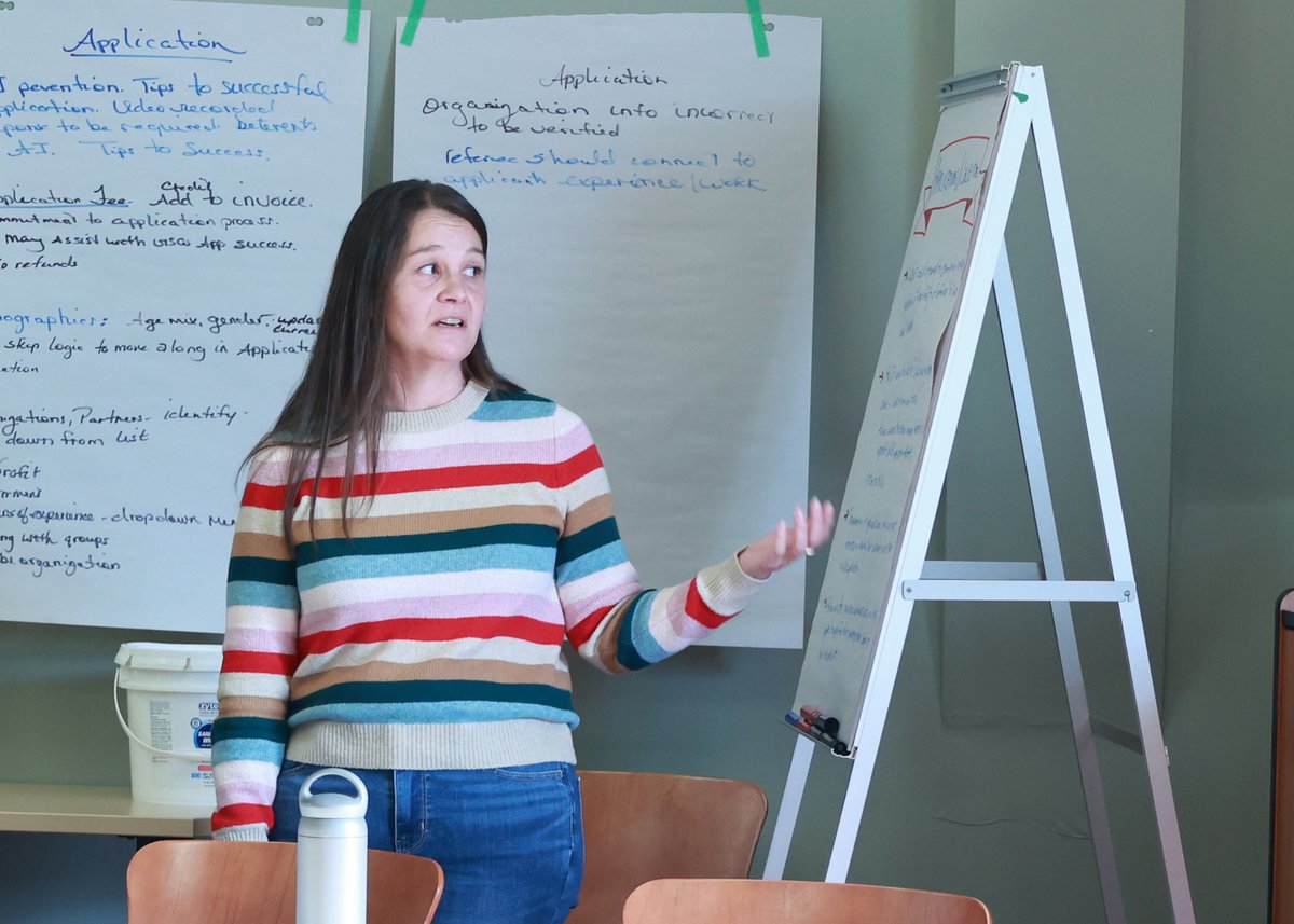 CoadyStFX's tweet image. The #CircleofAbundance team hosted a &quot;Lunch and Learn&quot; yesterday for #CoadyStaff. 

Krista Hanscomb and Karri-Lynn Paul shared the values and principles that create the foundation of their work, how they use Etuaptmumk (Two-Eyed Seeing) in their approaches, and lessons learned…