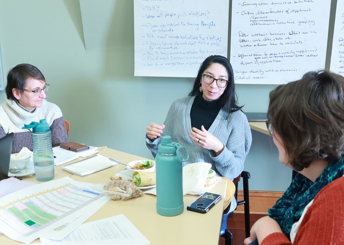 CoadyStFX's tweet image. The #CircleofAbundance team hosted a &quot;Lunch and Learn&quot; yesterday for #CoadyStaff. 

Krista Hanscomb and Karri-Lynn Paul shared the values and principles that create the foundation of their work, how they use Etuaptmumk (Two-Eyed Seeing) in their approaches, and lessons learned…
