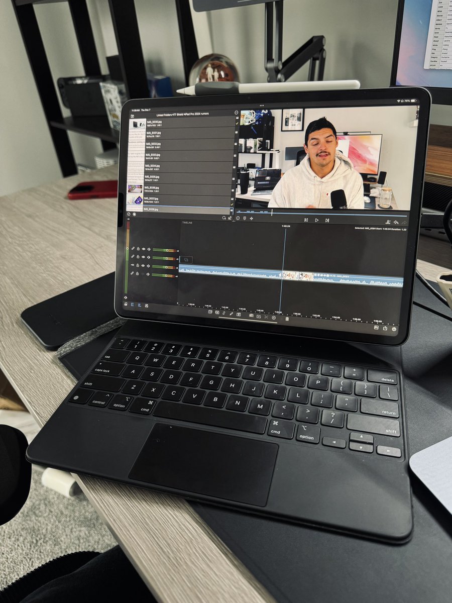 nandoprince93's tweet image. The 2024 iPad lineup is going to be even more confusing lol. 

13 &amp;amp; 11in iPad Pros 
12.9 &amp;amp; 10.9in iPad Airs
8.3in iPad mini
10.9in Standard iPad 

4 different 1st party keyboards
- new Magic Keyboard
- old Magic Keyboard
- folio keyboard 
- iPad standard keyboard 

4 different…