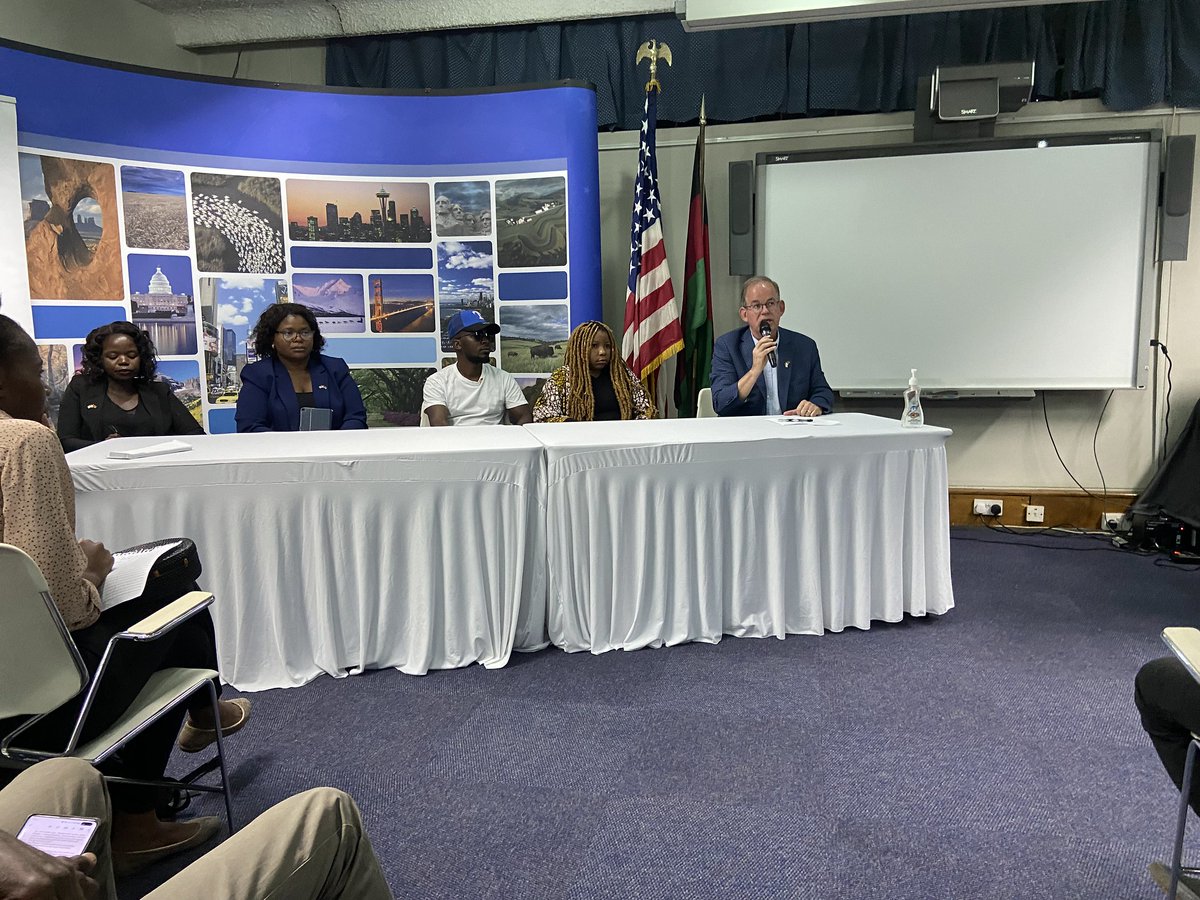 berphi20's tweet photo. The US Public Affairs Section engages stakeholders in a Parnell,   MEJN inclusive, On the Human Rights Key Note Address by the US Ambassador in Malawi. I spoke about Economic and Social Rights

06th December 2023 https://t.co/FsFpDfRPs2