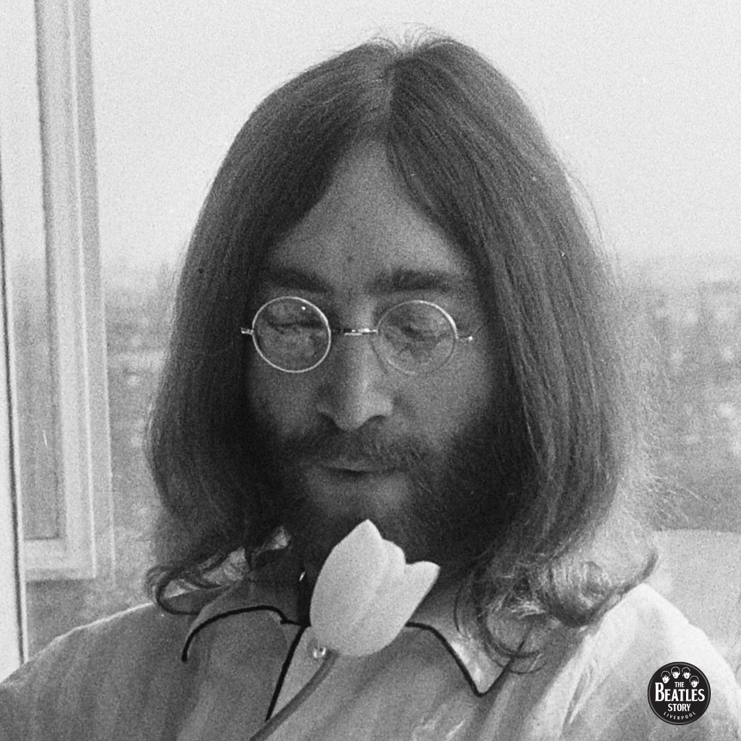 'Now and then, I miss you…' Today we remember John Lennon, who passed away 43 years ago today in 1980, aged just 40. Rest in peace, John. 🕊️