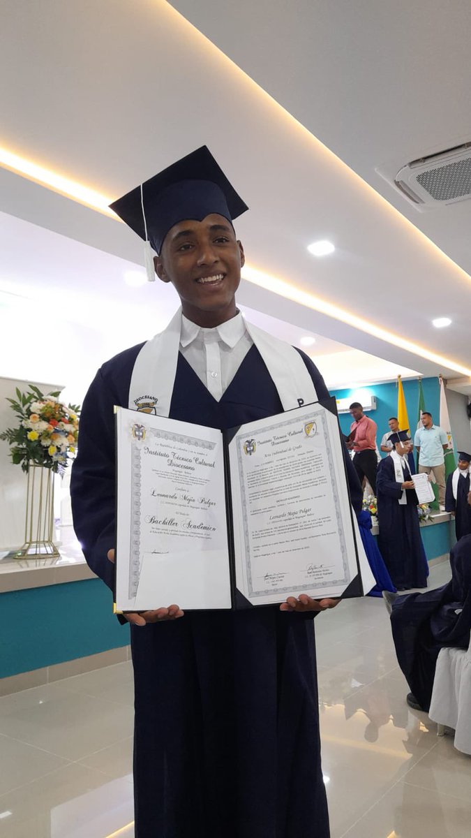 ylromeroSub's tweet photo. Aprendices de Articulación de la IE Diocesano en el municipio de Magangue se certificaron como Técnicos 29 en Mantenimiento de equipos y 40 como Técnicos en Asistencia Administrativa doblemente Titulados #Ccys @SENAenBolivar acompañados por la lider de articulación @KDCARRIAZO https://t.co/Q3o4yeVhG3