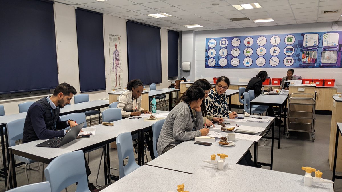 Great to have 9 teachers from <a href="/SedgehillAcad/">Sedgehill Academy</a> science department join me for an hour on Force Diagrams this evening (my absolute favorite!). Get in touch for <a href="/PhysicsPartners/">PhysicsPartners</a> bespoke physics support - pedagogy, subject knowledge and practical skills.