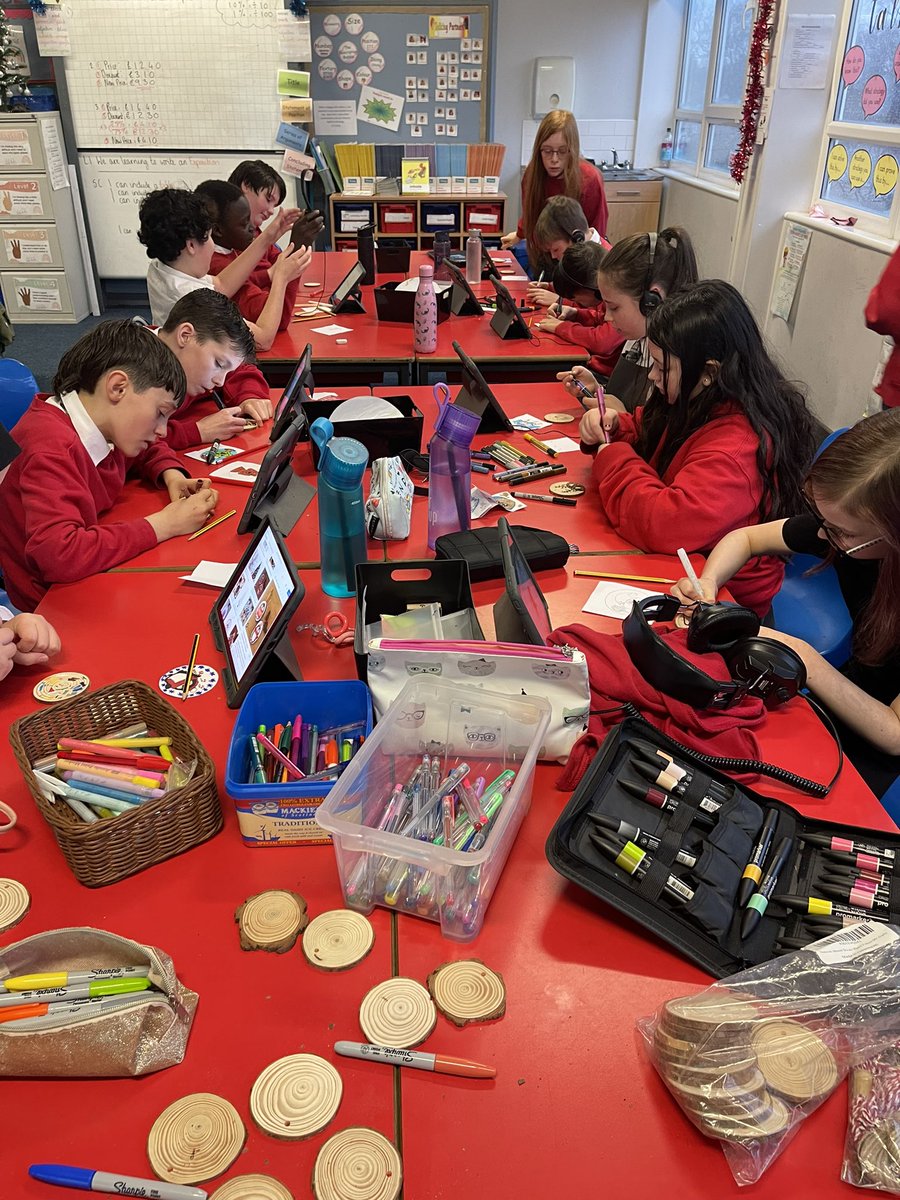 CookMrsc's tweet photo. P7a were feeling festive today creating their beautiful tree decorations to sell at the Christmas Fayre. 🎄☃️ @CorpusChristi_K https://t.co/EYihJGNdy9