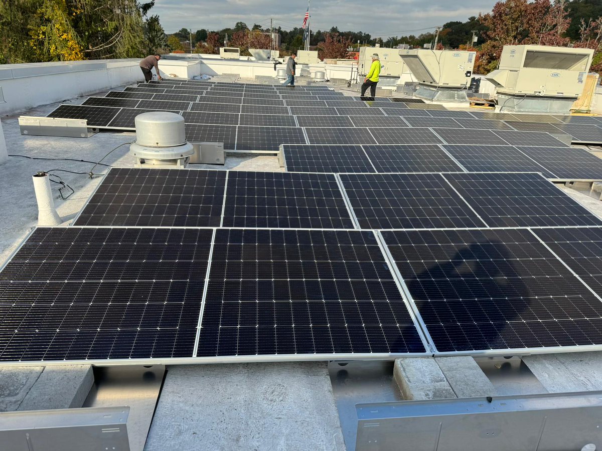 EvStructure's tweet image. The only Demand Charges coming from our system will be all the Demand to want to charge at our Mt. Kisco, NY 100% off grid 2x150kw . Thank you for coming out Governor Hochul for coming out today to support our project and Evstructure