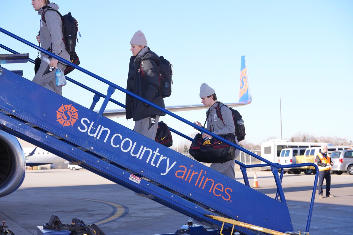 GopherHockey's tweet photo. We're off to Columbus! ✈️

@SunCountryAir https://t.co/U2rv8QbUrg