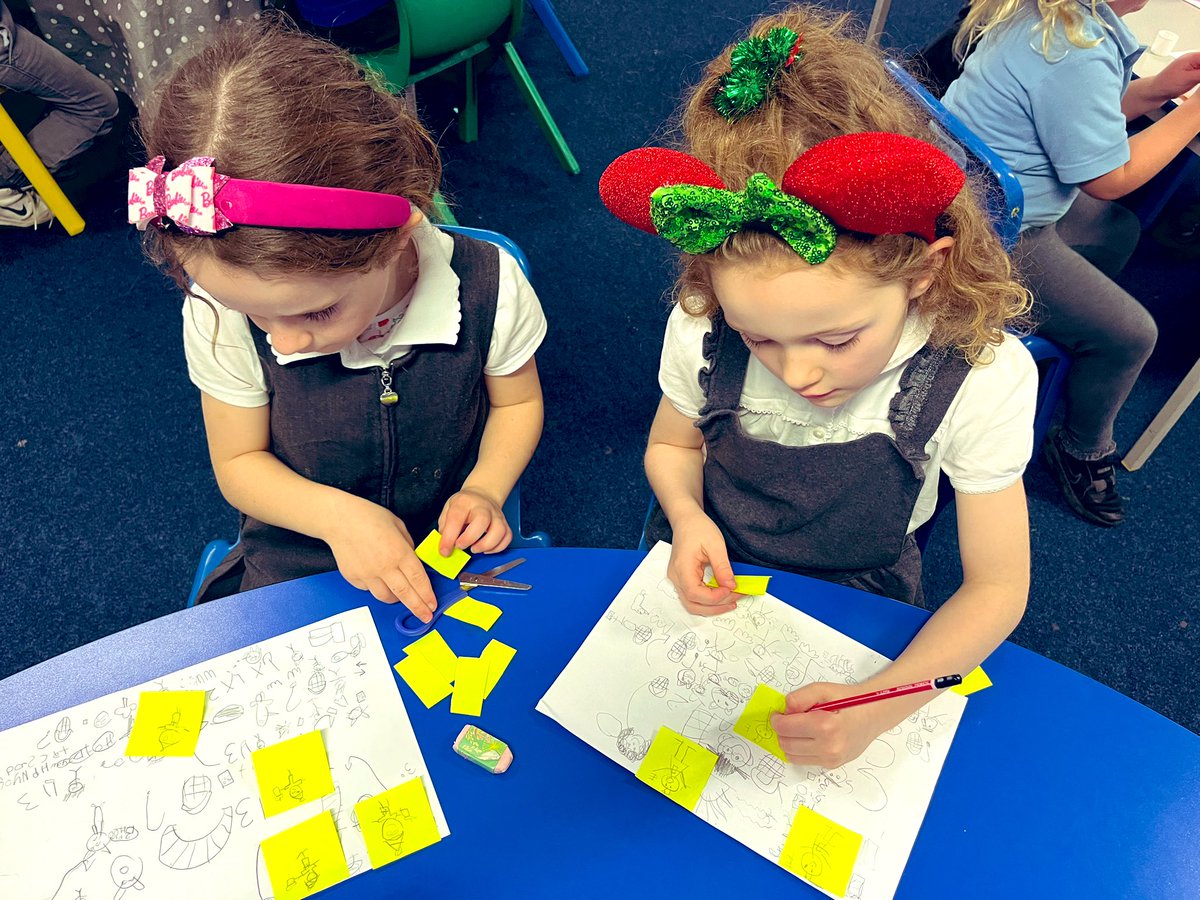 ArklestonSchool's tweet image. Primary two have been busy innovating our #talkforwriting story maps today. The original story was ‘Little Charlie and the Lighthouse Keeper’.  We’ve also been using our imaginations to create a Santa’s workshop for our elves. #playbased #playpedagogy