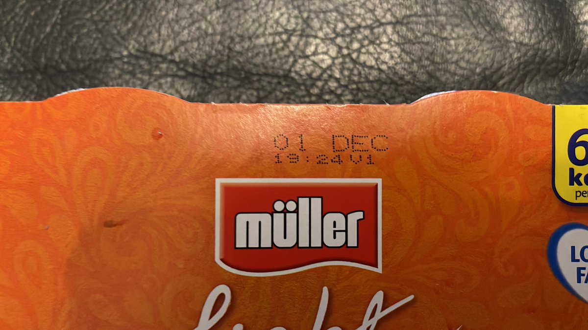 DToohie70's tweet photo. @asda @MichaelBuble Just got my shopping order just now (7th December) and this with best before Date dated the 1st December, great QC working well here Asda. I know we are supposed to take these dates with a pinch of salt now but come on I would still like a decent use by date on them https://t.co/88Gqo6J64v