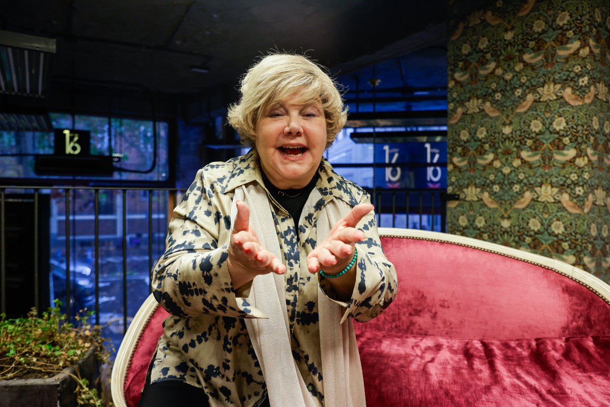 La semana pasada tuve el placer de hacerle fotos a la gran artista <a href="/KARINA_ARTISTA/">KARINA OFICIAL</a>  para su 'Fuera de Contexto' con Rebeca Marín 🎤🎤

Puedes leerlo y ver el divertido vídeo en <a href="/20m/">20minutos.es</a> 

20minutos.es/noticia/519540…