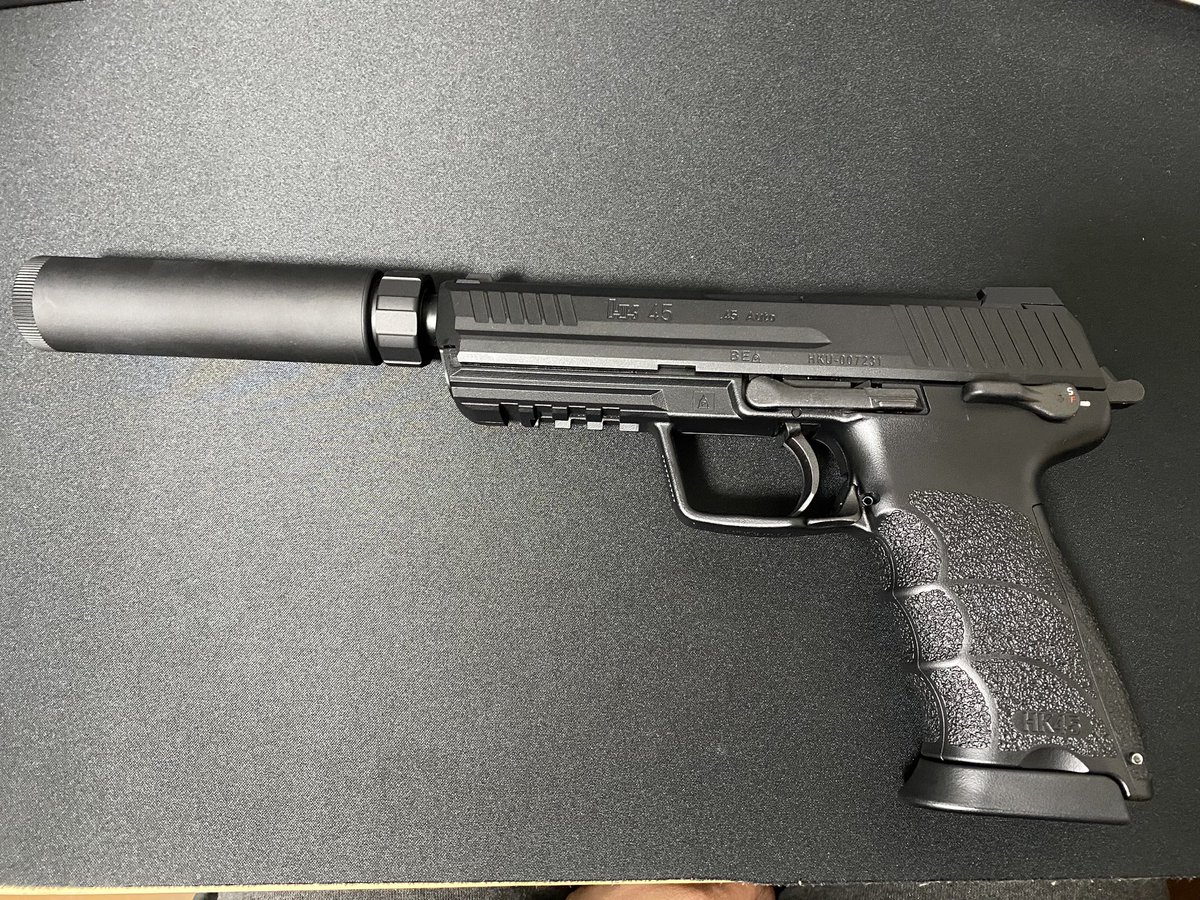 Anlu_Hide's tweet photo. 初めてのガスガン購入
BF4で使ってたハンドガンのバージョン違いだけど、バチクソカッコいい https://t.co/pAOeS6lC84
