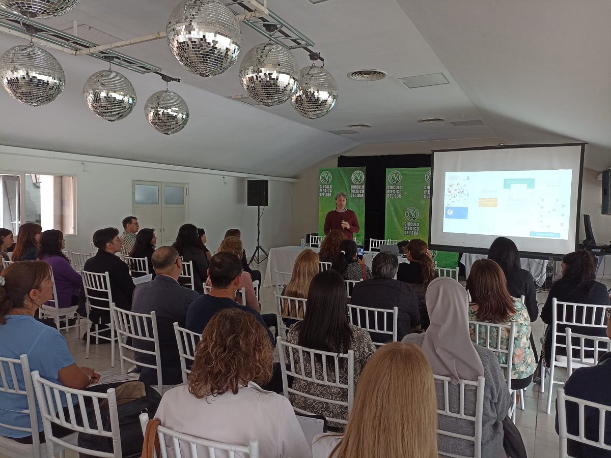 🇦🇷 <a href="/PNUDArgentina/">PNUD en Argentina 🇦🇷</a> realiza jornada sobre infancias y adolescencias trans y no binarias en #Tucumán.
La iniciativa fue liderada por su especialista del área de Género <a href="/diegoboris6/">diegoboris</a>, en el marco de la prevención combinada.
👉Conoce más sobre el encuentro aquí: bit.ly/3RbXm9T