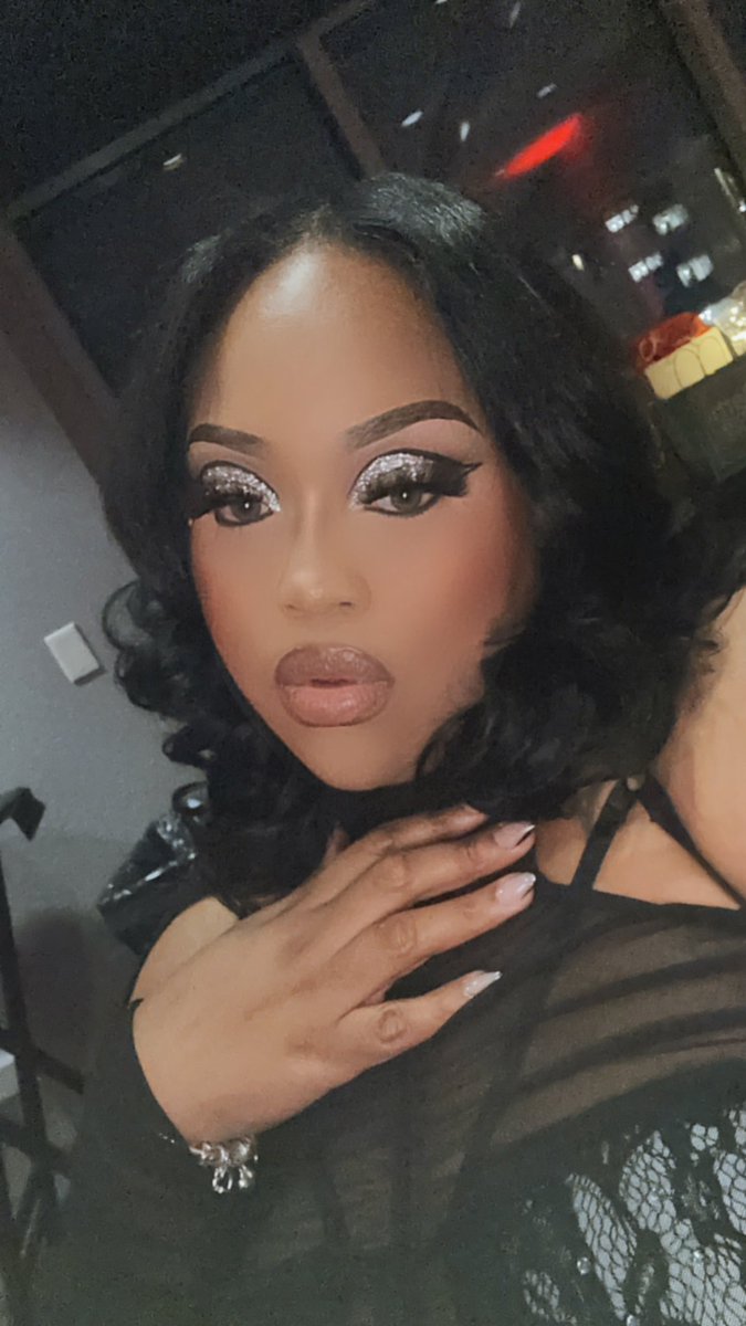 My makeup gone eat every time 😜❤️