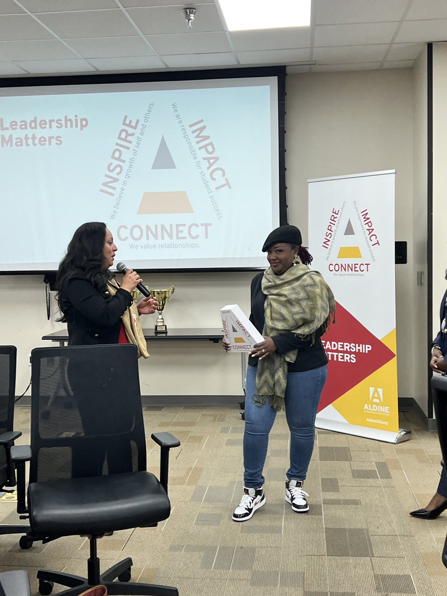 Congratulations to Dr. Tracy Bailey for being honored with the Leadership Matters Award at this month’s ILT Meeting. We are grateful for her leadership. #MyAldine