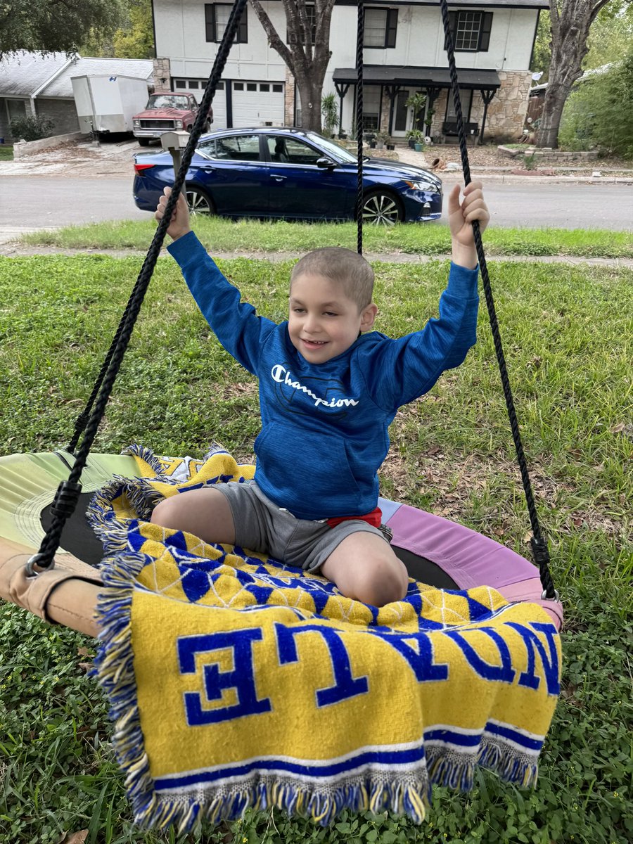 _ahart_'s tweet photo. Treatment has been crazy! But Owens doing good just taking it day by day ❤️🧡 #childhoodcancerawareness #philadelphiachromosomepositive #owenstrong #leukemiaawarness #fighter https://t.co/Lzf8gjTyZy