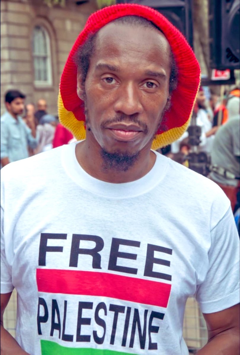 HumiHG's tweet photo. "When I was young, there were two things that I really wanted to see…A free South Africa, and a free Palestine."
#BenjaminZephaniah
#RIPBenjamin #Gaza #CeaseFirelnGazaNOW #FreePalestine https://t.co/IQ0ZfAVWTj
