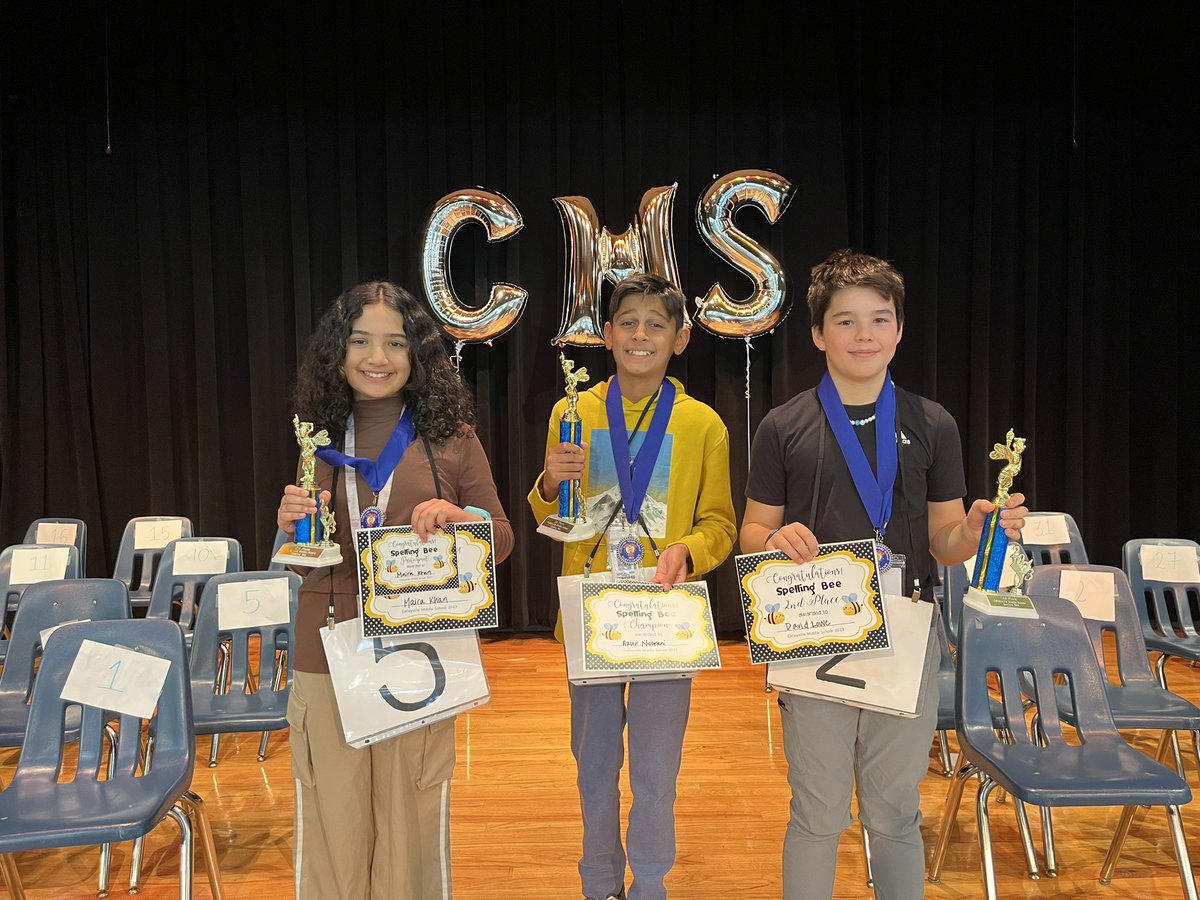 cmscoltsela's tweet image. We appreciate all the Colts that participated in our Colleyville Middle School Spelling Bee! Congrats to Azur for winning first place, David for winning second place and Maira for winning third place! 🐝 #cmscolts #teamcms #coltpride @davidarencibia @CmsColts